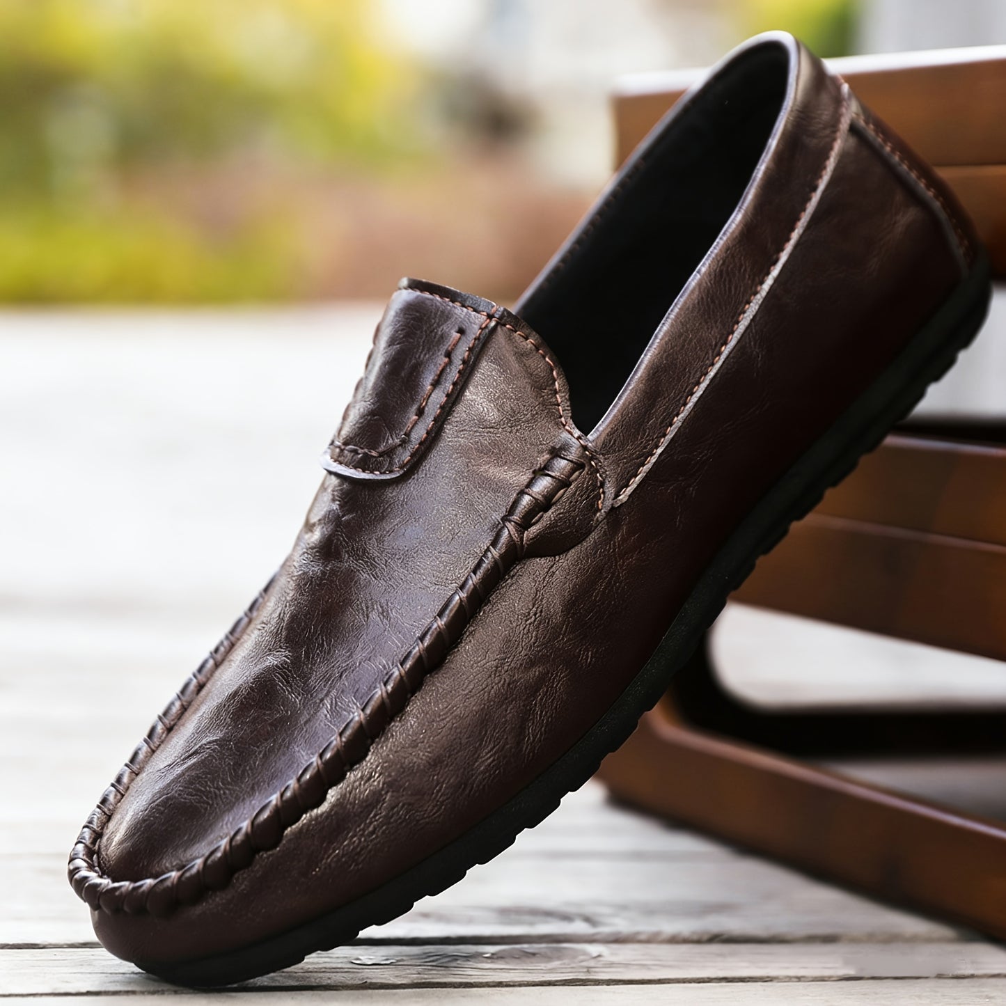 Unisex Solid Color Slip-On Business Casual Shoes for All Seasons
