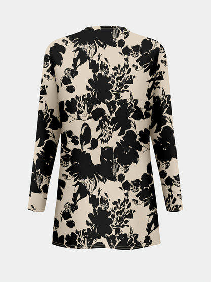 Plus Size, A three-piece set of elegant and unique female plus-size floral printed top and solid-colored vest and trousers