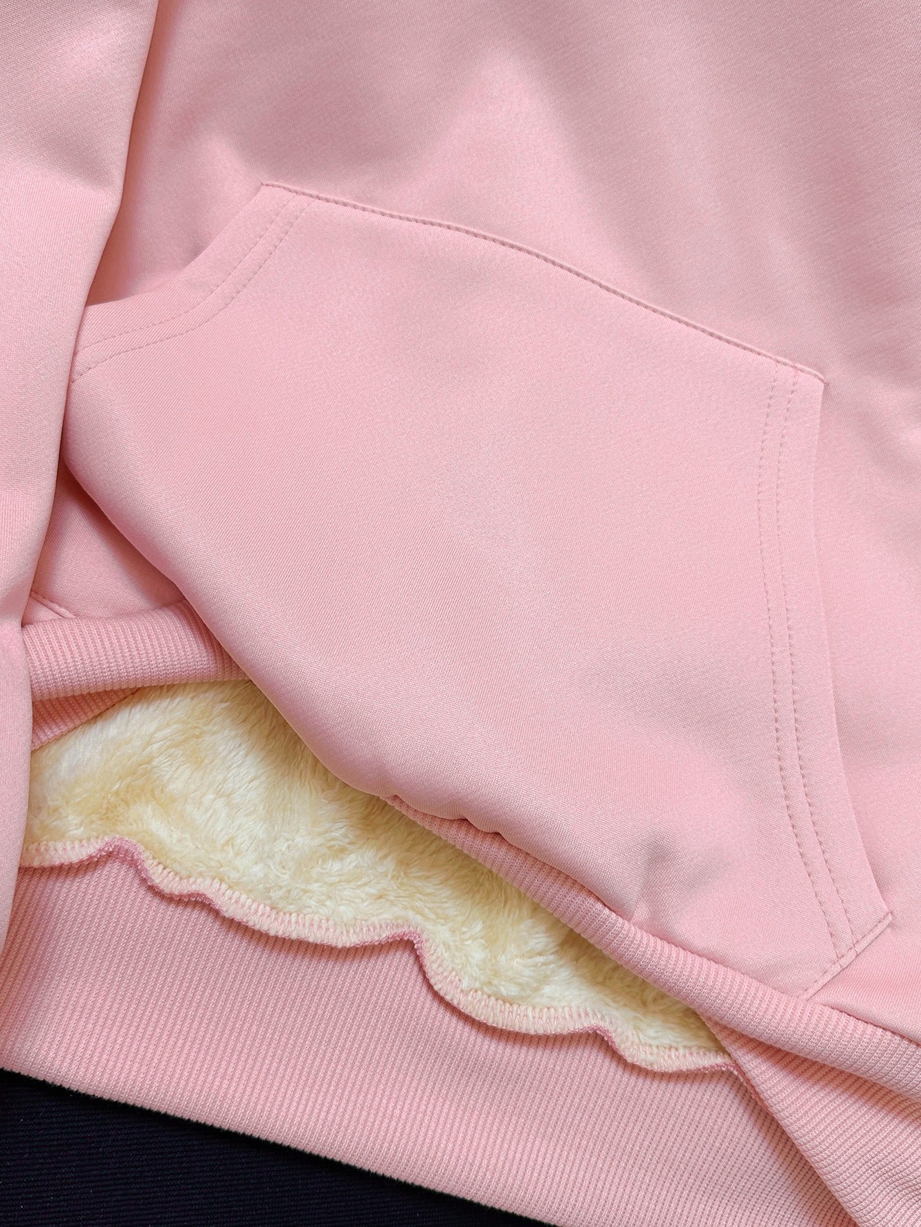 Women'S Plus Size Winter Warm Hooded Sweatshirt with Merry Christmas & Happy New Year Print - Thick Fleece-Lined Oversized Pullover, Cozy Casual Sweater for Christmas, Halloween Gifts, Christmas Sweatshirt, Festive Clothing,