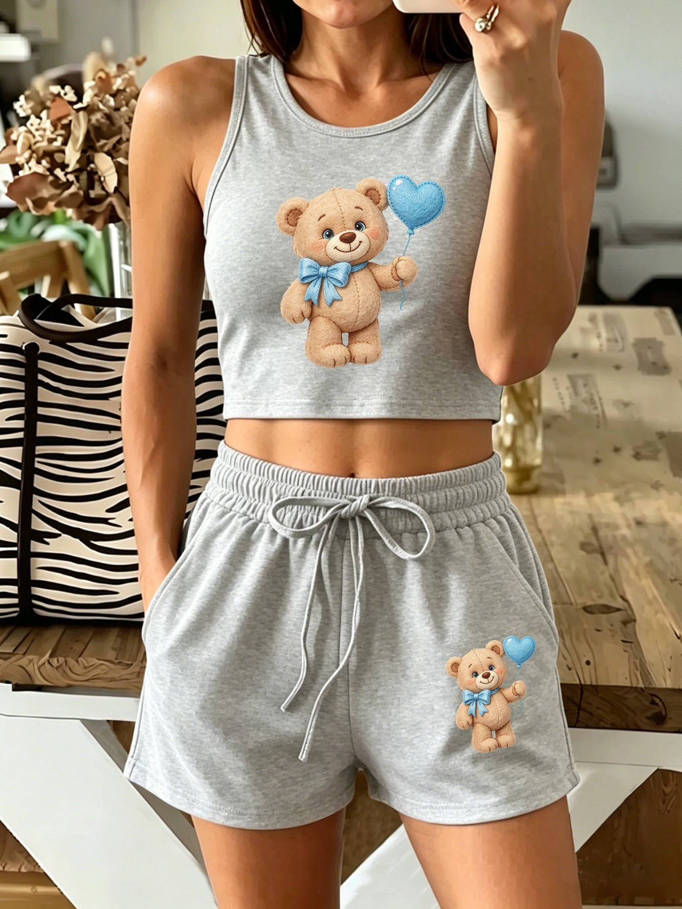 Casual Women's Two-Piece Vest and Shorts Set with Pattern Print