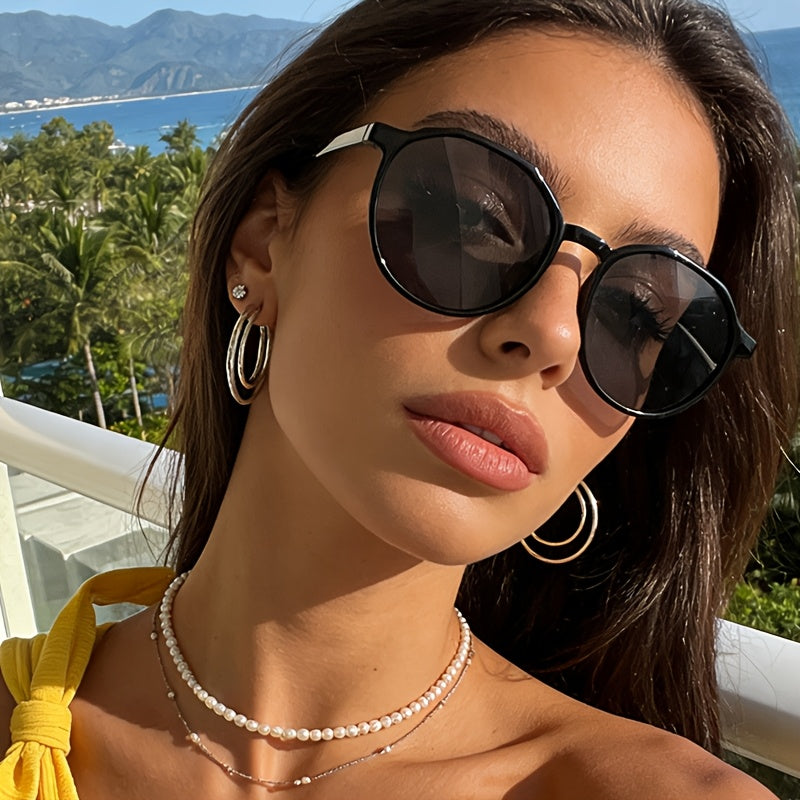 Unisex Rectangle Plastic Glasses with Face-Shaping Frames