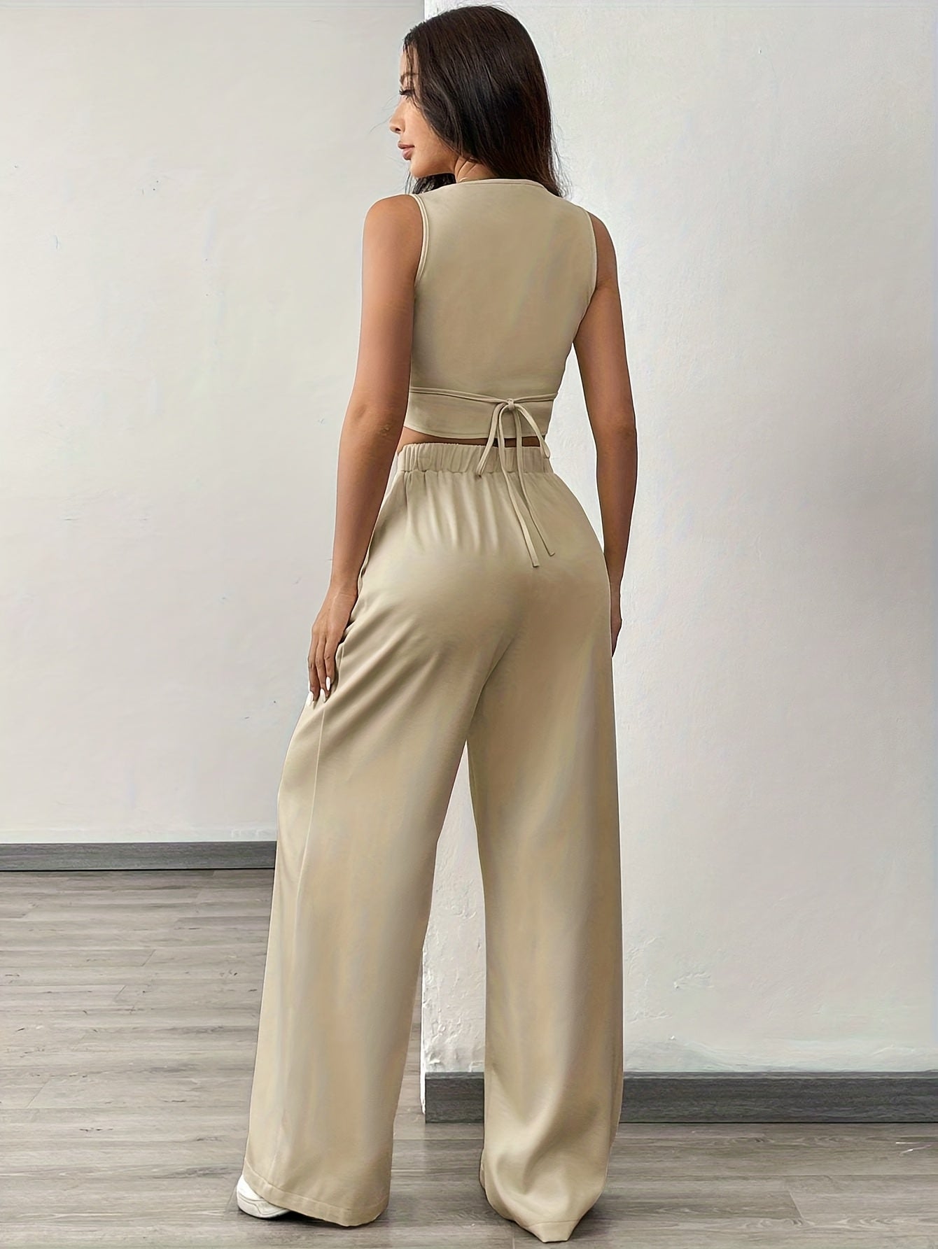 2026 Spring/Summer Casual Fashion Women'S Two-Piece Set Featuring a Vest Top And Fitted Straight-Leg Pants That Enhance The Leg Shape