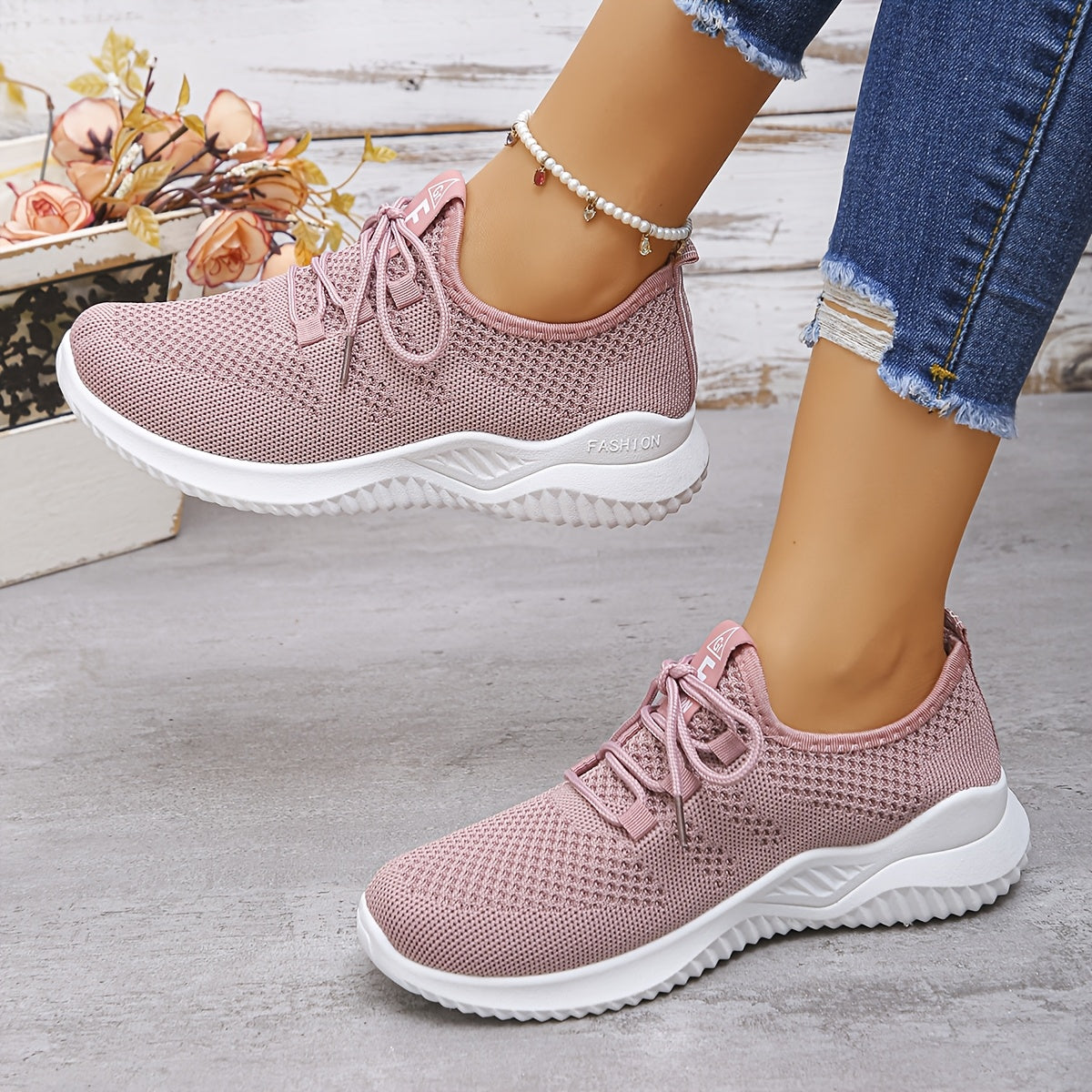 Women's Breathable Mesh Running Shoes Lightweight Wide Fit
