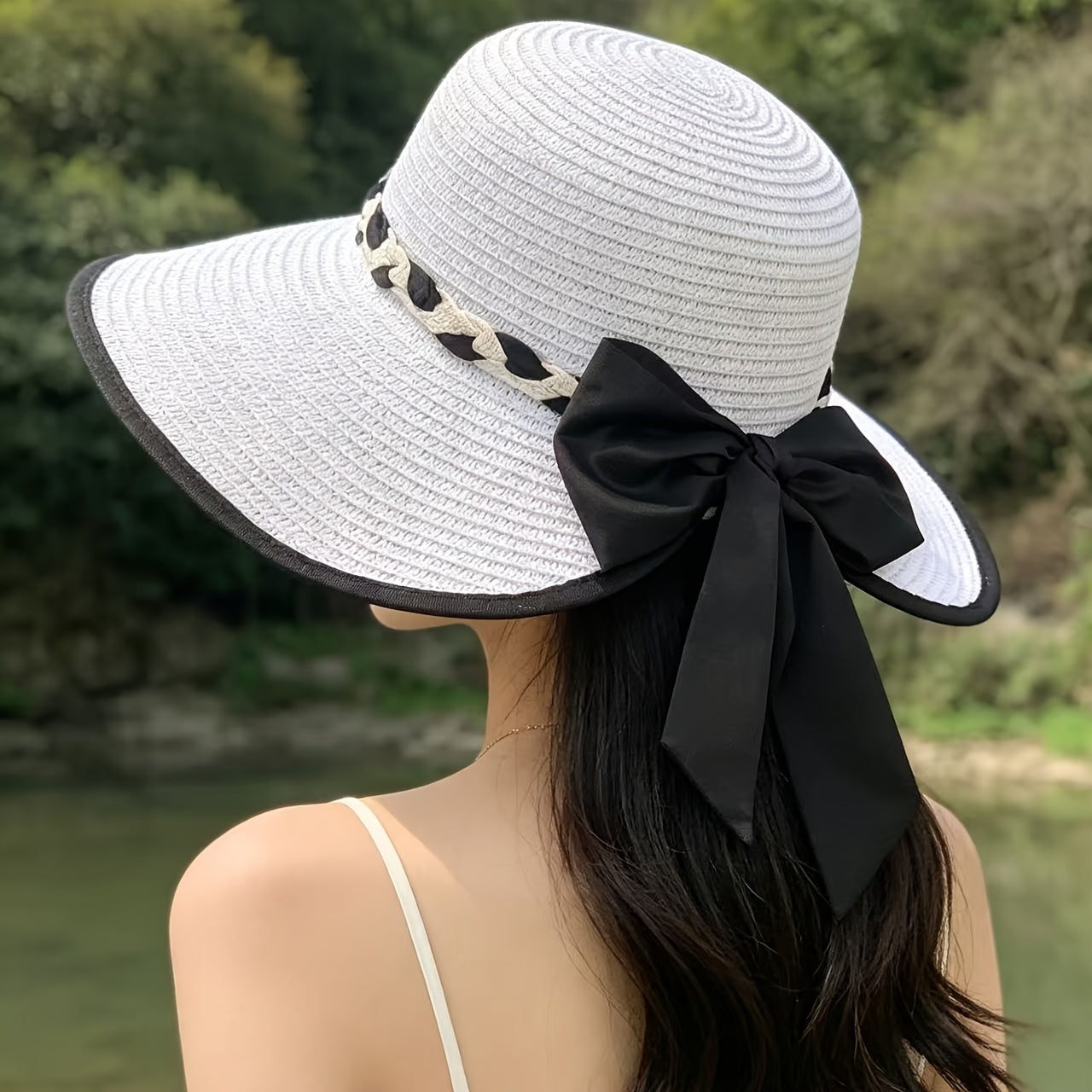 Women's Lightweight Foldable Sun Hat with Black Bow