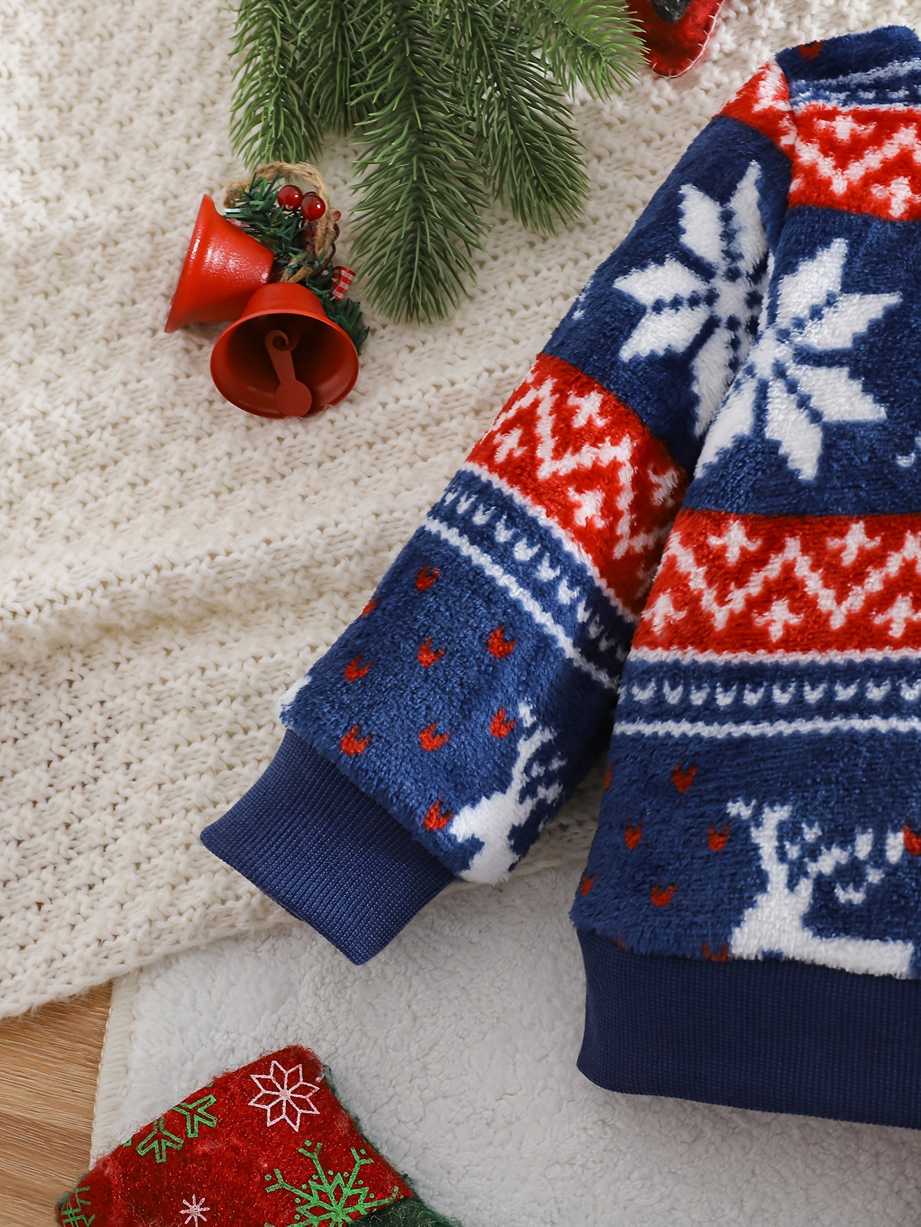 2pcs Girls' Cute Deer Print Fashionable Thick Flannel Set for Autumn/Winter, Soft and Comfortable Warm Outfit, Versatile Casual Attire with Outdoor Activities, Winter Clothing, Autumn Fashion, Stylish Kids' Wear, Playful Desi