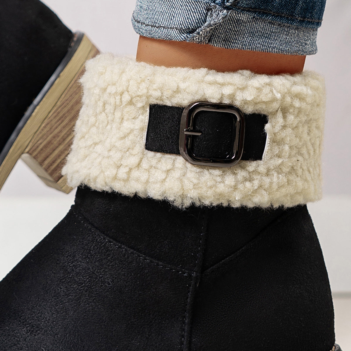 Chunky And Clssic Women'S Ankle Boots, Comfortable And Elegent Woemen Shoes. Warmth Khaki、Black And Beige Winter Women' Boots. Solid-Colored. Fleece-Lined Boots, Heighten And Non-Slip Lighhtweight Shoes with Cute Round Toe.