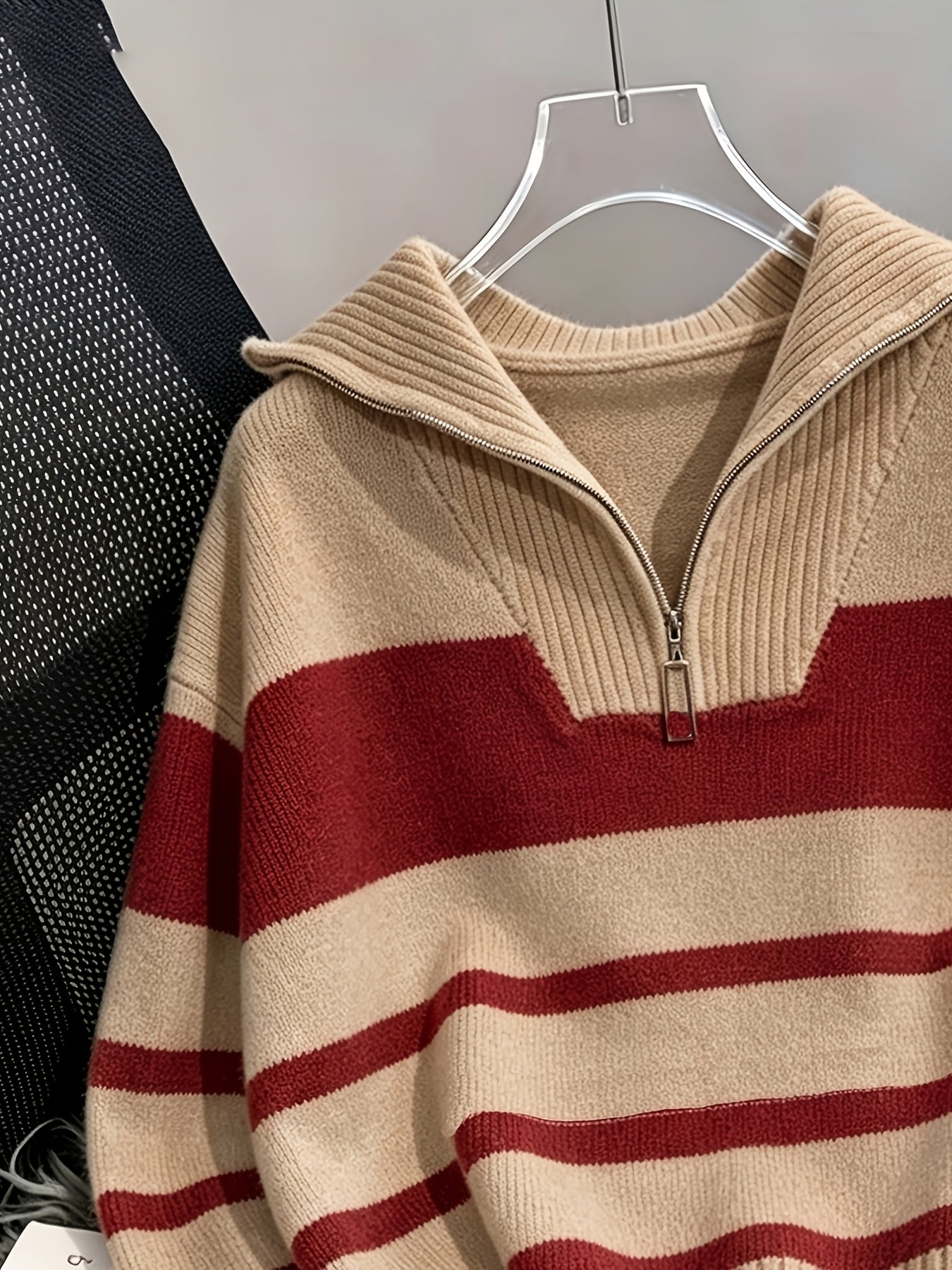 Women's Striped Zip-Up Sweater with Thickened Inner Layer