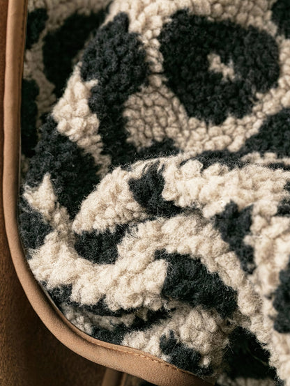 Women'S Elegant Leopard Print Long Sleeve Jacket - Cozy Winter Warmth, Non-Stretch Fabric, Regular Fit with Button Closure, Perfect for Fall & Winter Travel