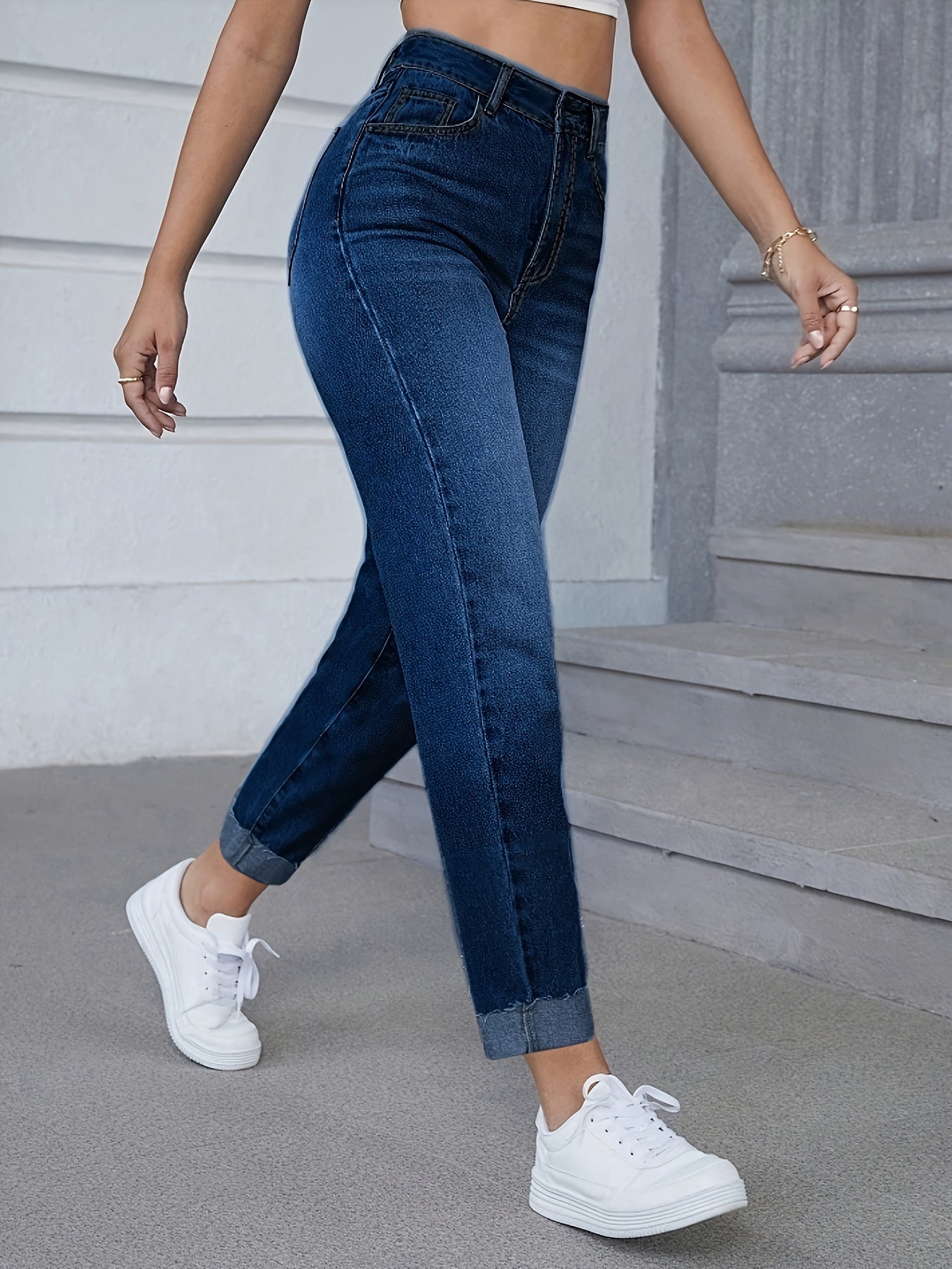 Women's Casual Cropped Rolled Toe Denim Mom Jeans