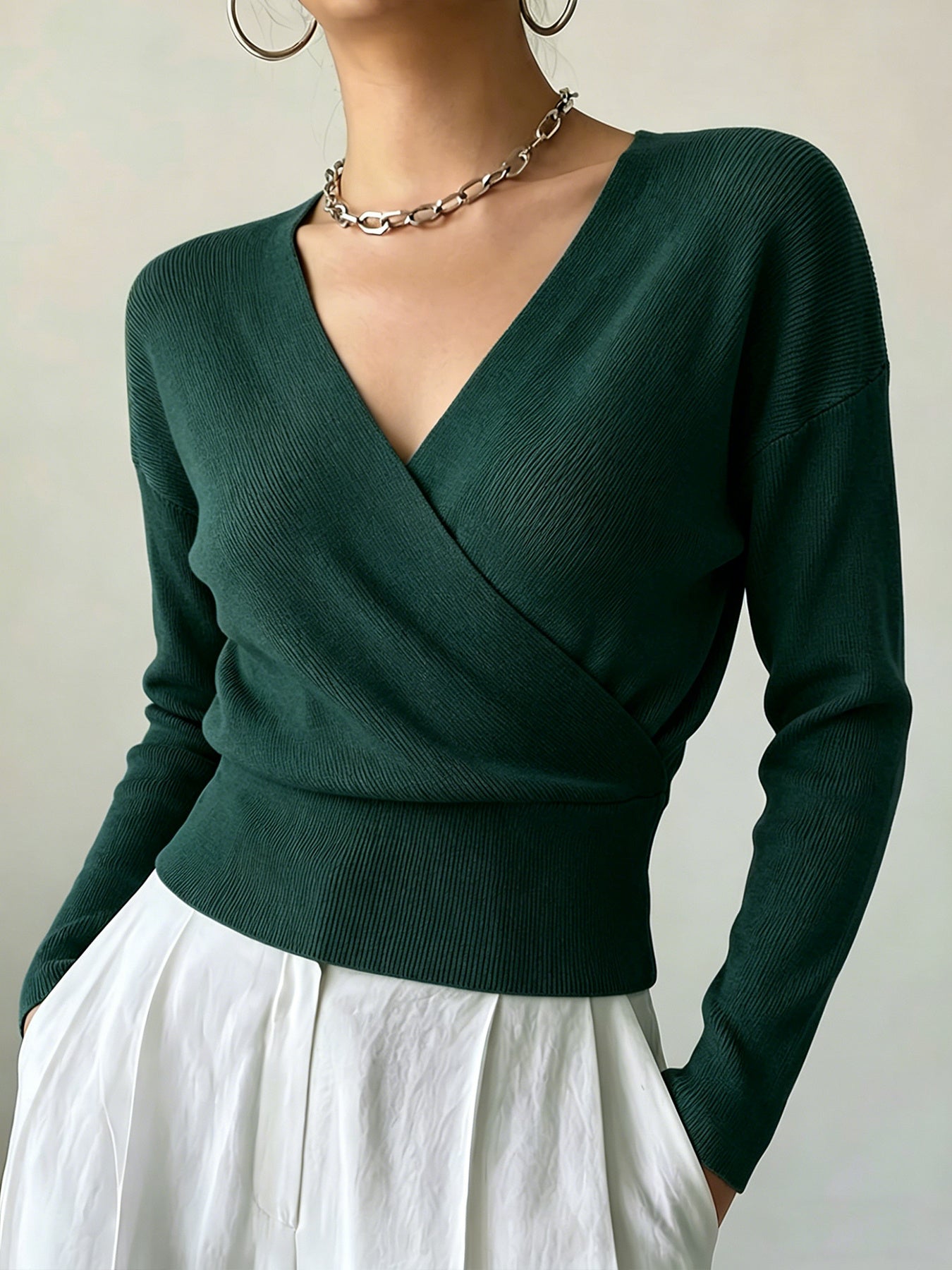 Women's Elegant Cross-Collar V-Neck Pullover Knitwear for Fall/Winter