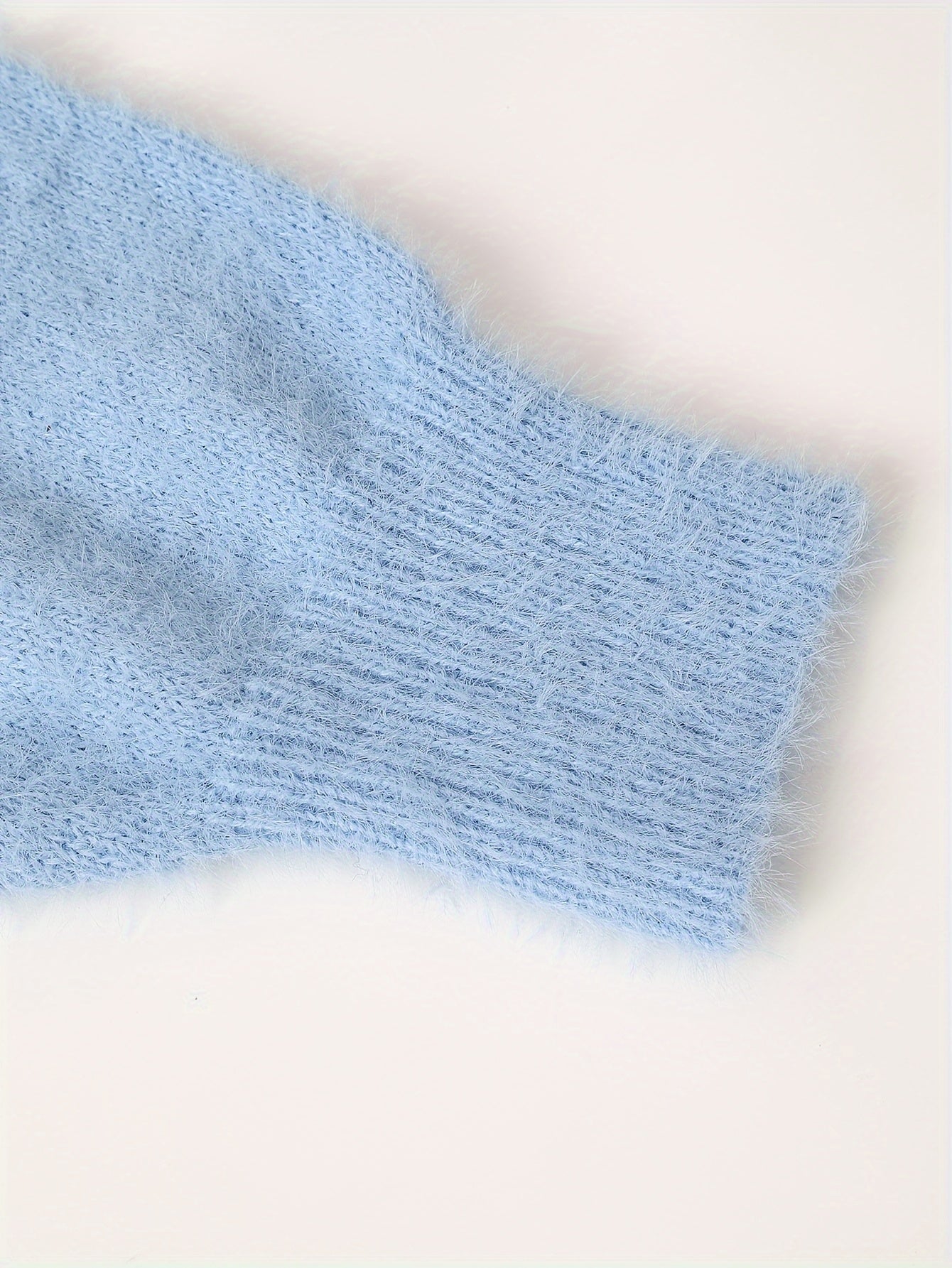 Plus Size - Women'S Cozy Yellow V-Neck Sweater with Pearl Buttons & Fleece-Lined Cuffs - Asymmetrical Hem, Geometric Pattern, Casual Winter Pullover for Casual Attire, Winter Apparel | Vneck Sweater | Pearl Button Details, Sw