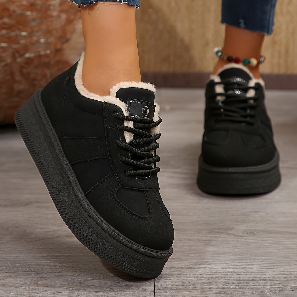 1 Pair Women's Winter Snow Boots with Plush Faux Fur, Thick Rubber Sole & Lace-Up Closure - Round Toe Warm Ankle Boots, Black & White Casual for Ice, Snow  Casual Attire (Hand Washable) - Cozy Cold-Weather Footwear, Boots For