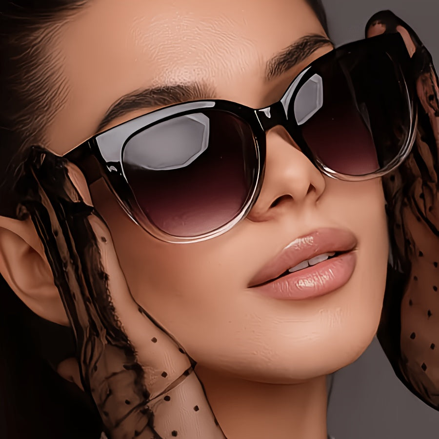 Trendy Cat-Eye Sunglasses for Women with Oversized Gradient Frame