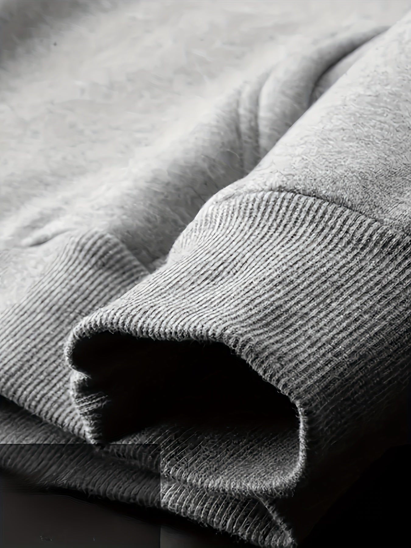 Men'S Heavyweight Hoodie - Thermal Pullover Sweatshirt with Hood, Non-Stretch Fabric, Front Zipper Closure - Winter Warmth for Everyday & Formal Outfits - Black/Gray, Winter Hoodie, Casual Wear, Cozy Clothing, Fleece Lined Ho