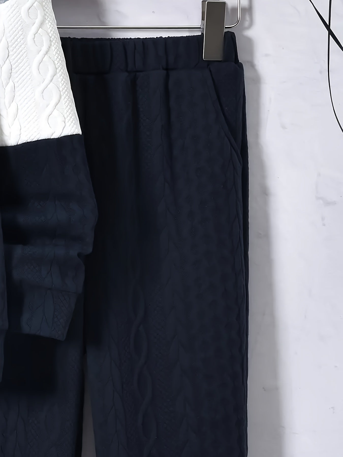 Youth 's Fashion Thickened Jacquard Fabric Grey White Navy Contrast Stitched Hoodie Sweatshirt + Comfortable Drawstring Casual Pants Two-Piece Set, Perfect for Outdoor Activities, Perfect for Outdoor