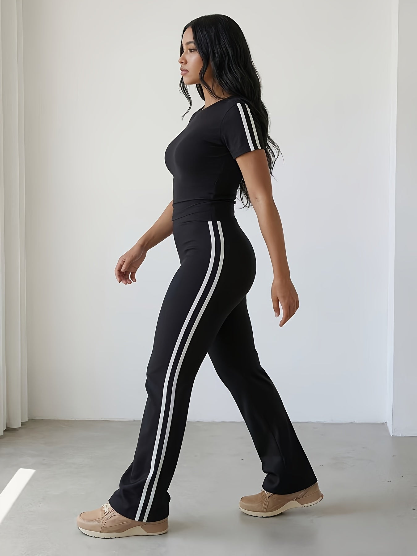 Sla Yue Lingshan Spring/Summer Solid Color Striped 2pcs Set, Women's Short Sleeve Flared Pants Suit, Slim Fit Swear, Casual Loungewear, High-Waist Slightly Flared Long Pants