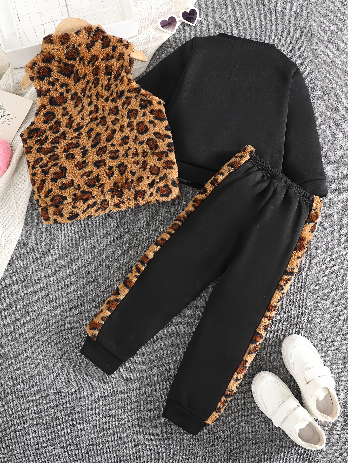 Girls 3-Piece Heart Pattern Fall/Winter Casual Set