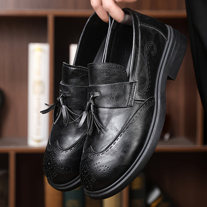 Men's Retro Loafers with Tassel Detail Lightweight Comfort