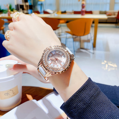 Elegant Women's Quartz Watch with Stainless Steel Band
