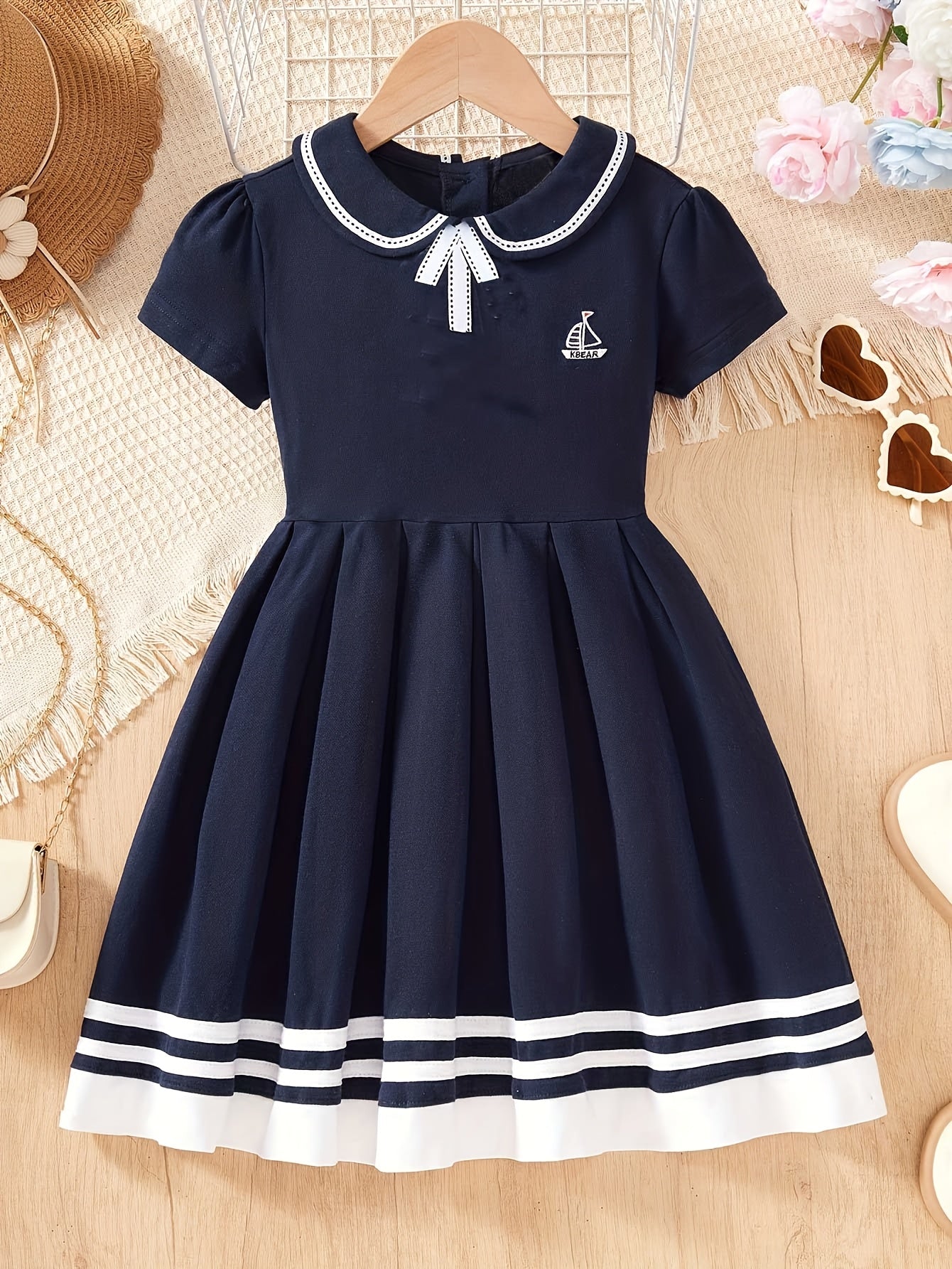 Girls' Summer Preppy Bow Dress with Sailor Collar and Pleated Skirt