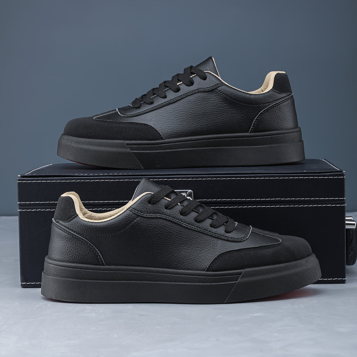 Men's Casual Low-Top Sneakers PU Upper Flat Sole Vintage Style