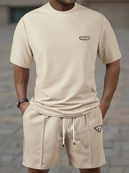Men's Waffle Round Neck Top with Label, Short Sleeve T-shirt and Drawstring Shorts for Clean and Comfortable Spring/Summer Wear