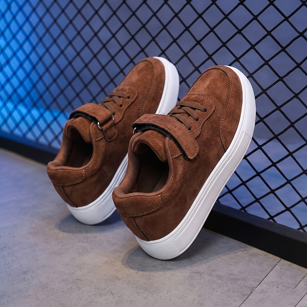Unisex Kids Low-Top Sneakers with Non-Slip Soft EVA Sole