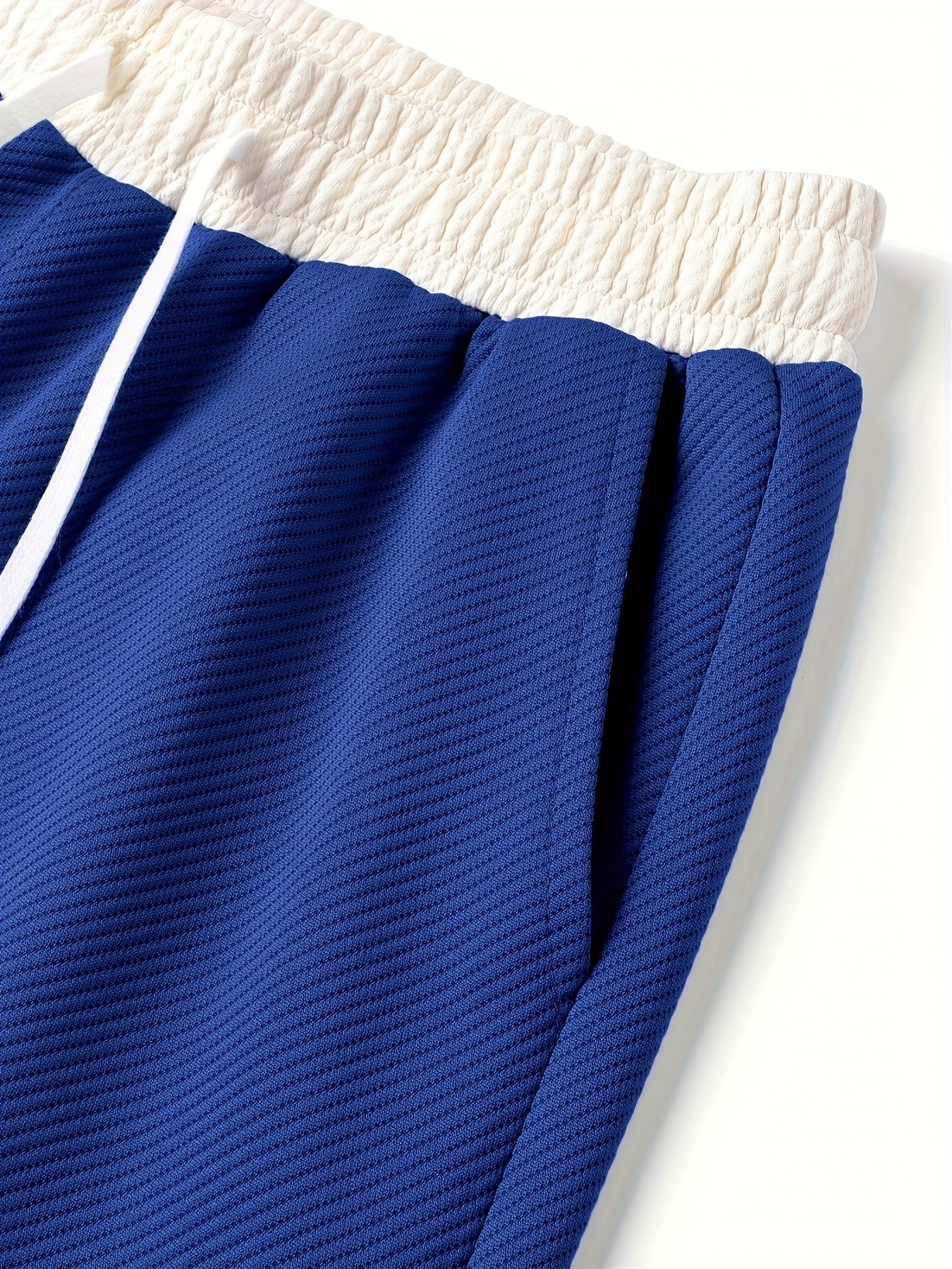 Men's Casual Color Block Polyester Summer Shorts with Drawstring