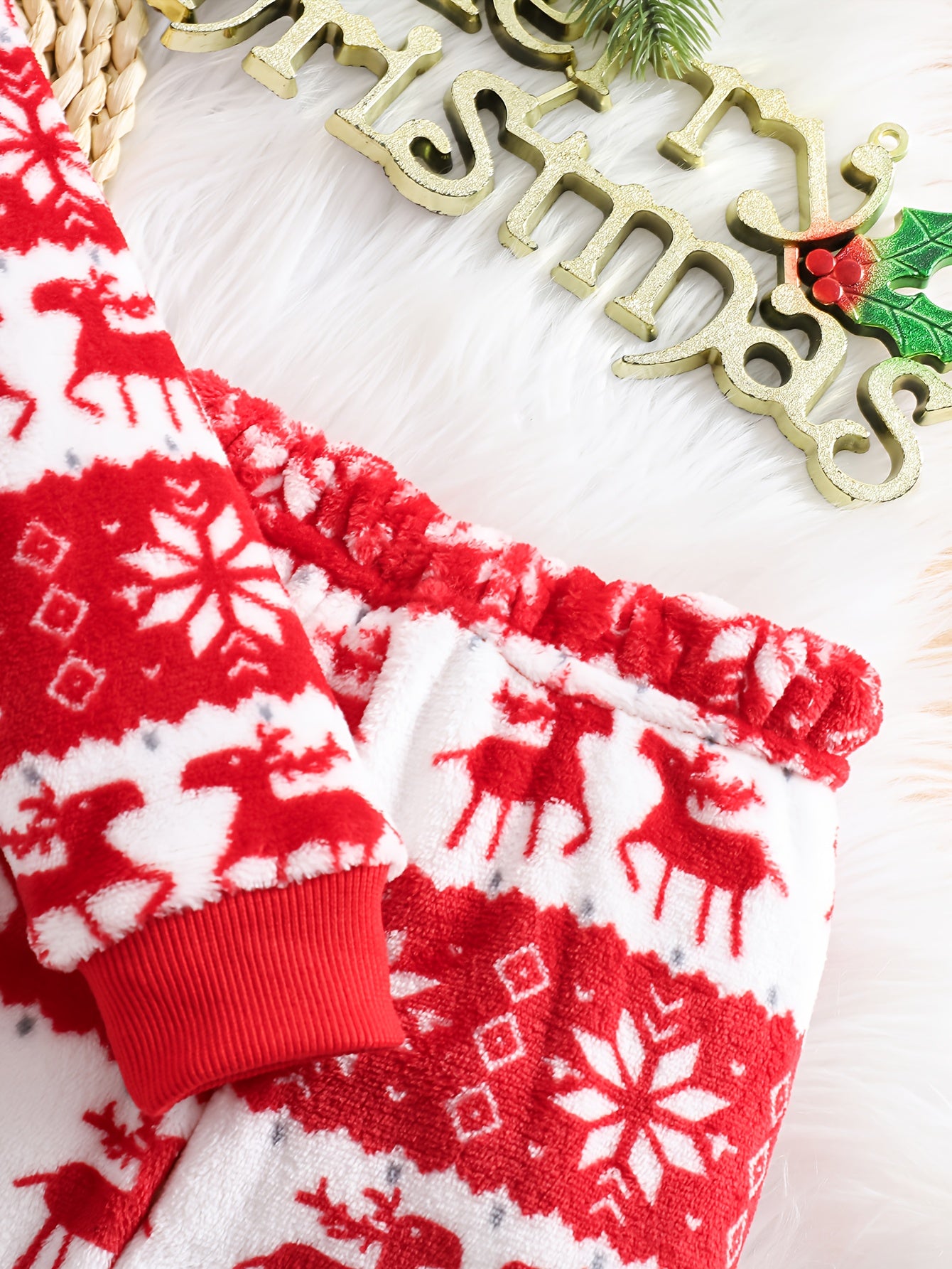 2pcs Girls' Cute Deer Print Fashionable Thick Flannel Set for Autumn/Winter, Soft and Comfortable Warm Outfit, Versatile Casual Attire with Outdoor Activities, Winter Clothing, Autumn Fashion, Stylish Kids' Wear, Playful Desi