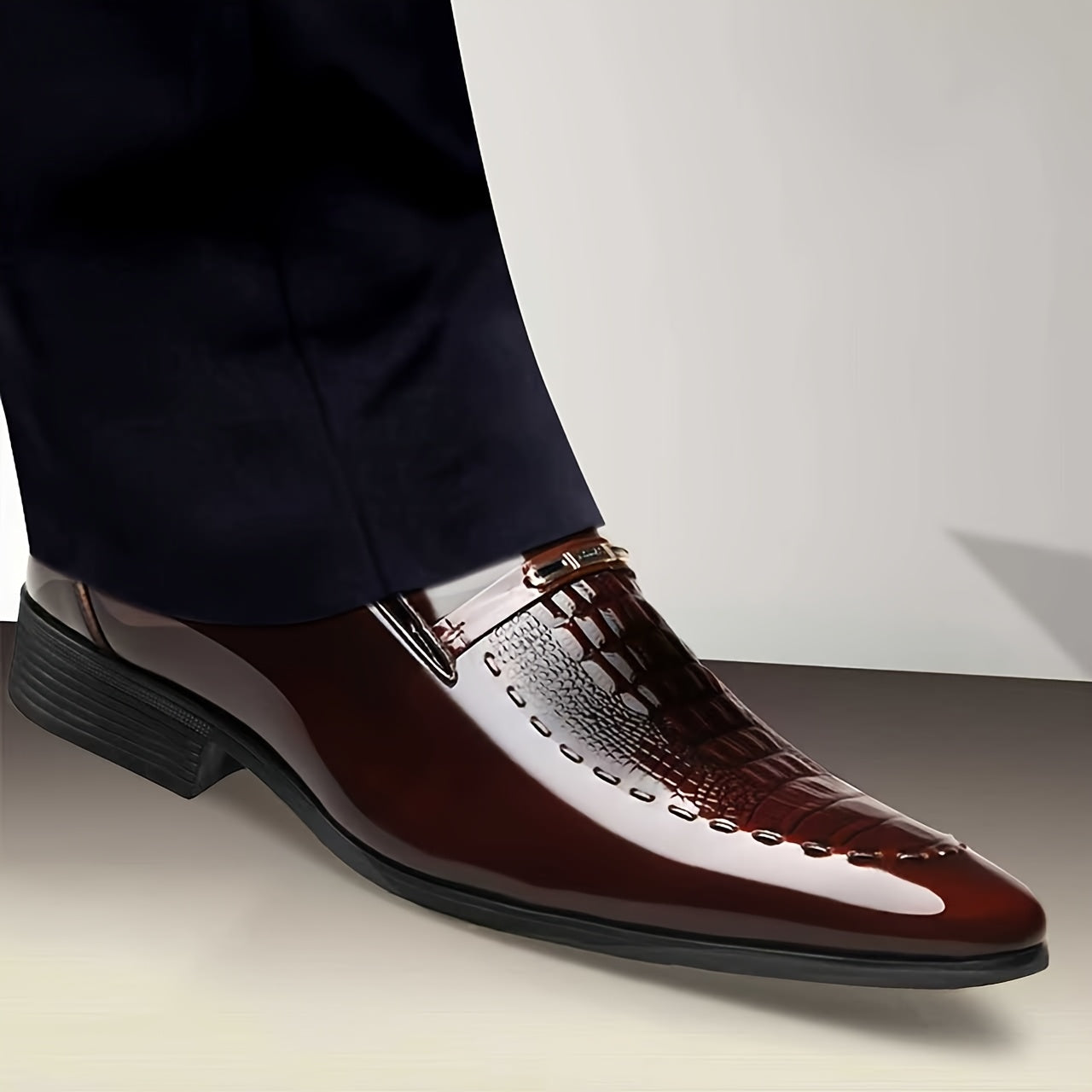 Men's Crocodile-Pattern Slip-On Dress Shoes for Office & Party