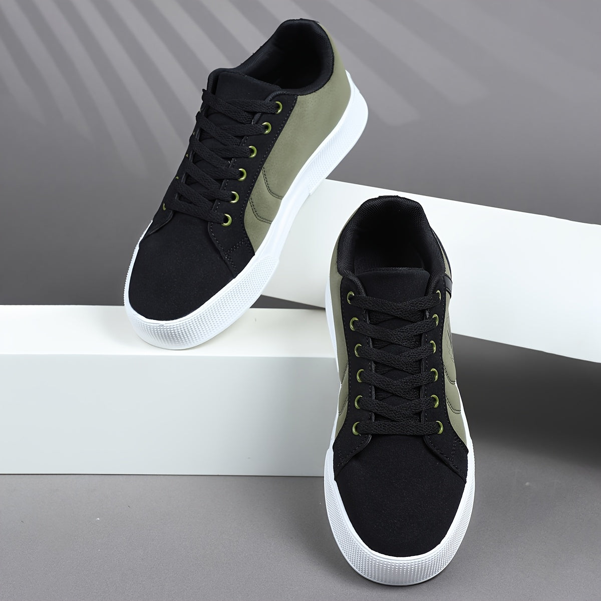 Men's Low-Top Casual Sneakers with Multi-Color Patchwork Design