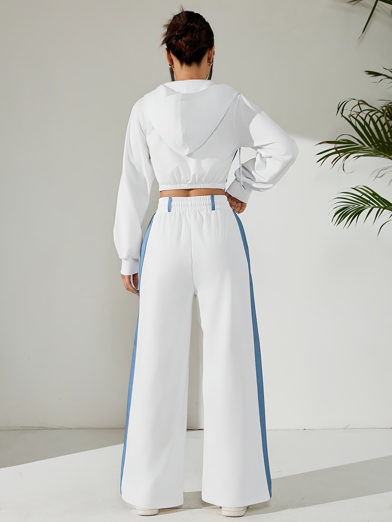 Women's Elegant Hooded Two-Piece Suit with Color Block Pants