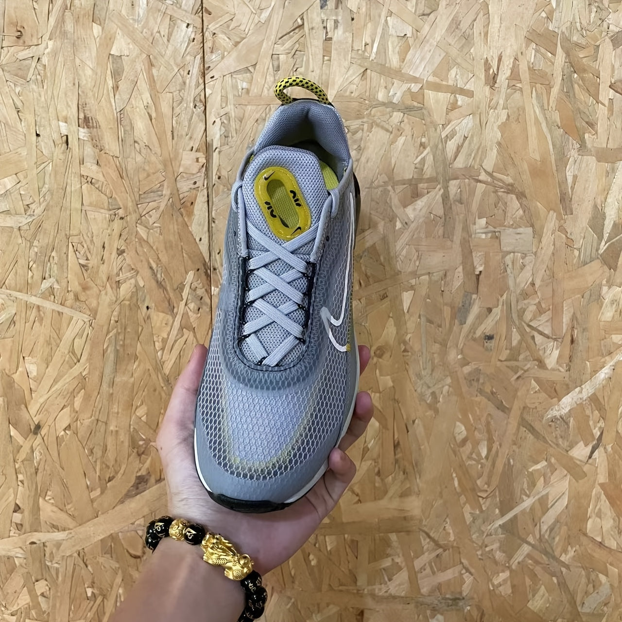Nike Air Max 2090 Women's Running Sneakers - Lightweight Fabric