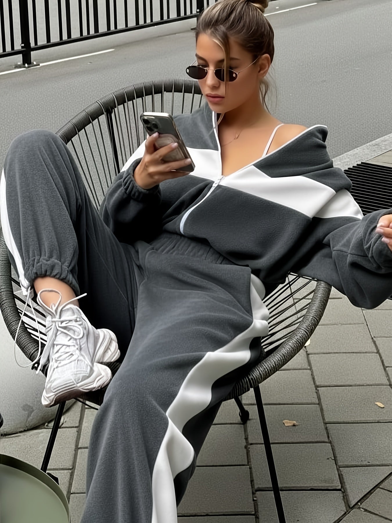 Women’s Fall/Winter Color Block Zipper Jacket and Joggers Set