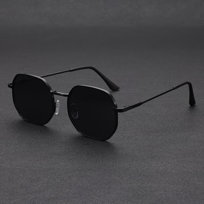 Men's Retro Polygon Fashion Glasses - Anti-Reflective, Fashionable Black Frame for Casual Attire