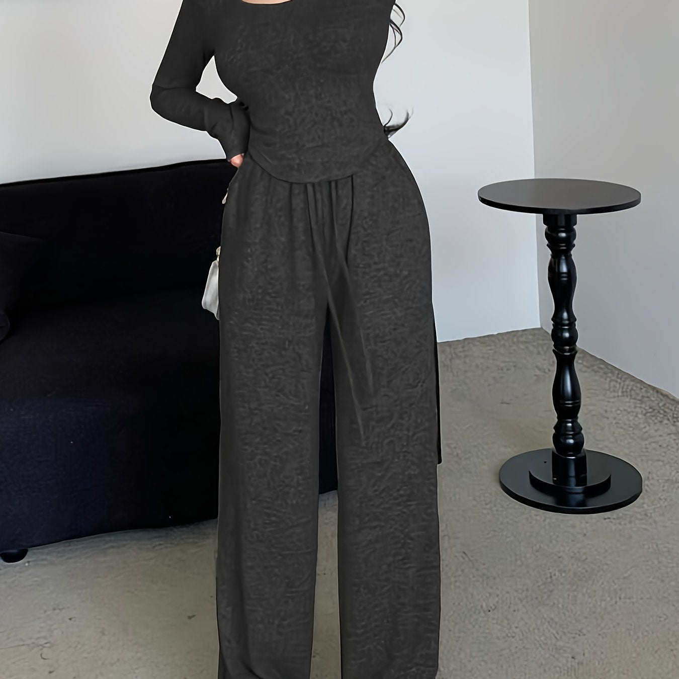 A Stylish Gray Long-Sleeve Top Paired with Loose Drawstring Wide-Leg Pants, a Two-Piece Set