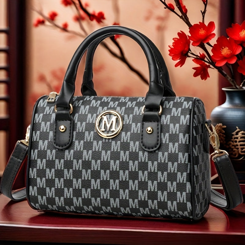 The New MINI Women'S Fashion Shoulder Bag Features a Classic Monogram with a Golden 'M' Logo. It Can Be Worn Crossbody And Has a Detachable Shoulder Strap, Making It Suitable for Daily Outings, Work Commutes, Travel, Parties