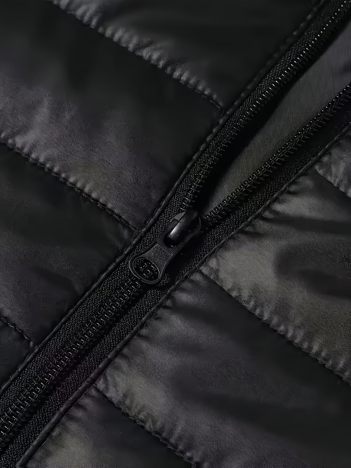 Men's Quilted Hooded Jacket with Ribbed Cuffs for Winter