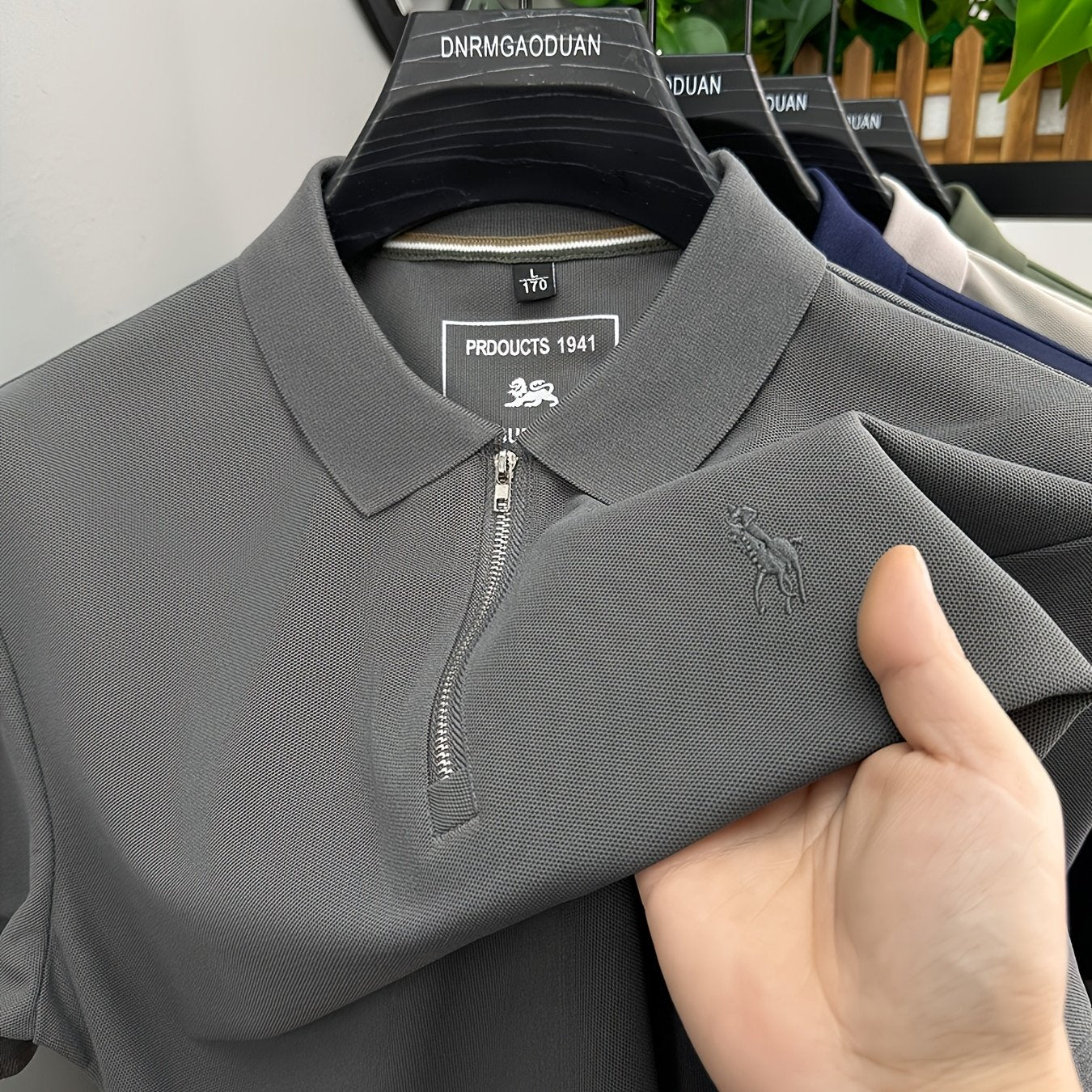 New Stylish Short-Sleeve Polo Shirt with a Zipper, a Breathable Business Fashion Tee, Featuring High-End Embroidery on The Sleeves And an Exquisite Design on The Back - ayq