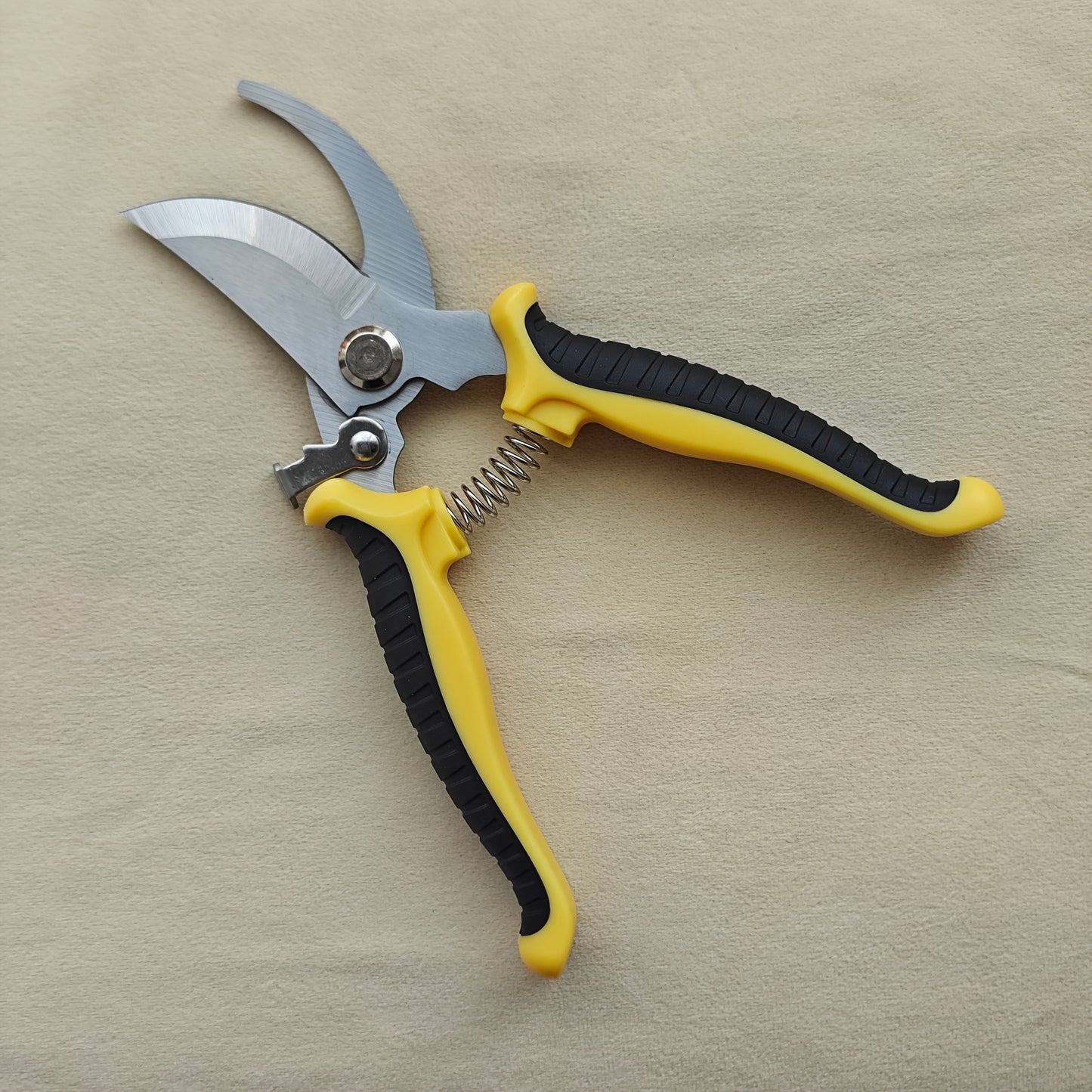 Gardening Scissors | Comfortable Grip, Spring-Assisted, Sharp and Non-Slip, Ideal for Pruning Branches and Flowers, Modern Stainless Steel Blades - ayq