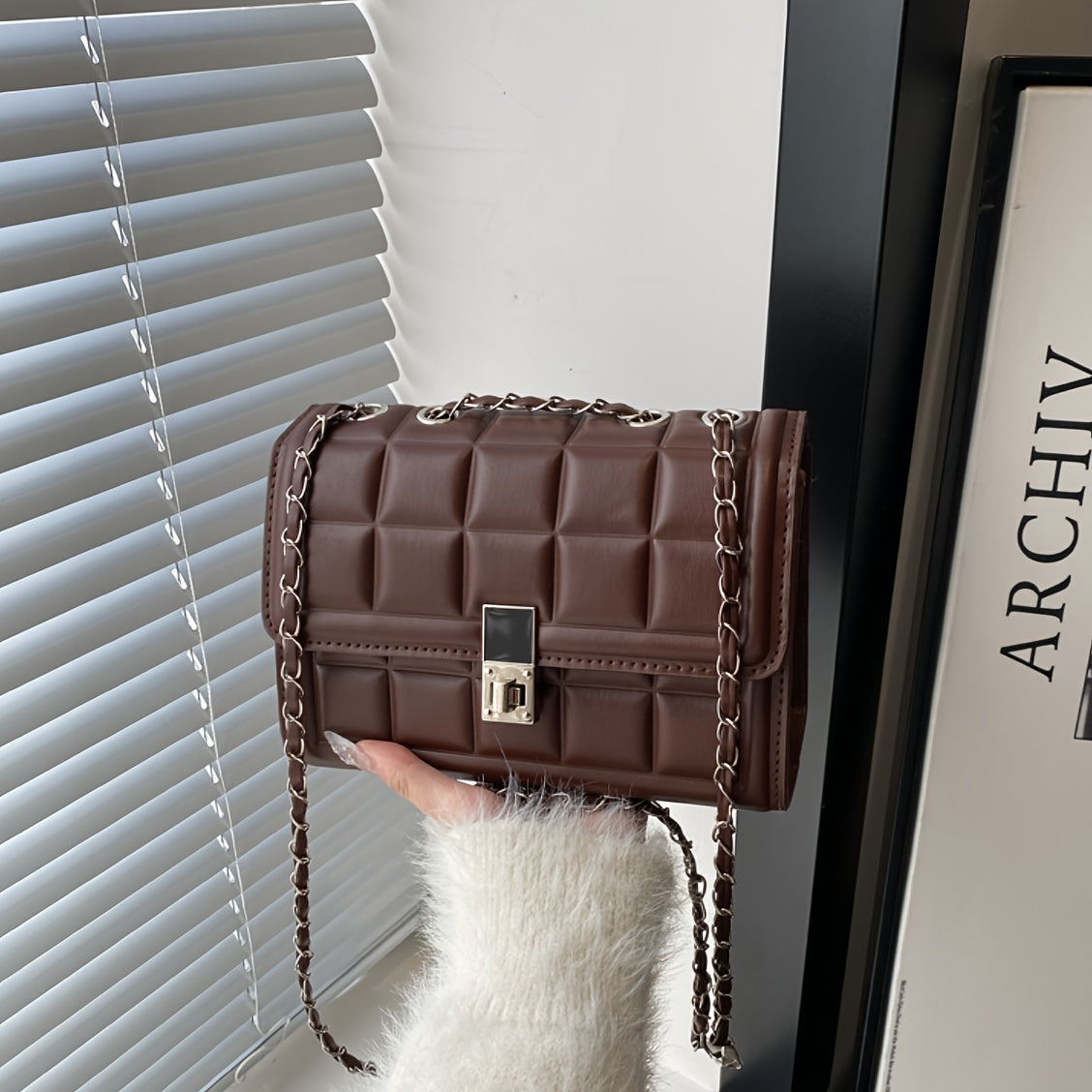 Premium Rhombus Niche Women's Fashion Chain Versatile Shoulder Crossbody Bag