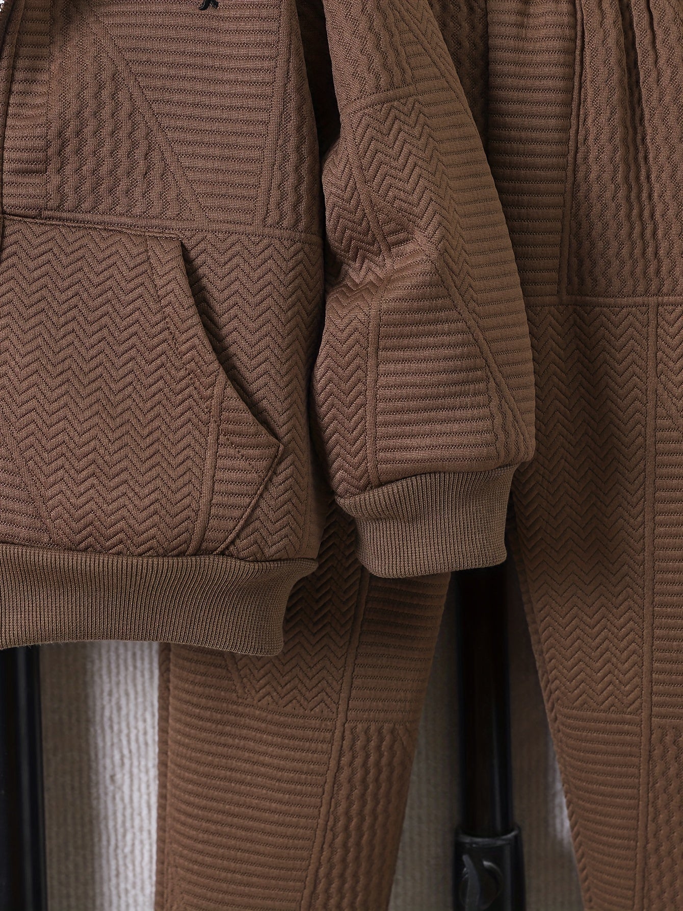 2pcs Boys' Casual Outfit Set, Long Sleeve Hooded Jacket with Embroidery and Zipper, Geometric Pattern Knit Pants, Polyester with Spandex Lining, Regular Fit for Autumn/Winter, for Outdoor