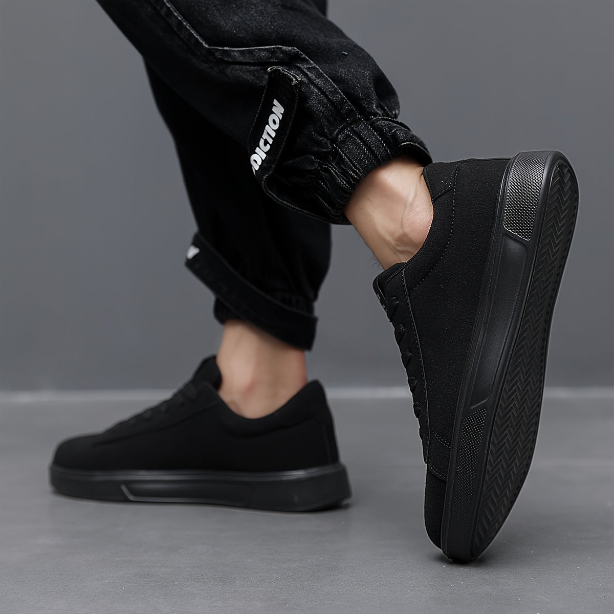 Men's Lightweight Lace-Up Casual Sneakers for Running & Outdoor