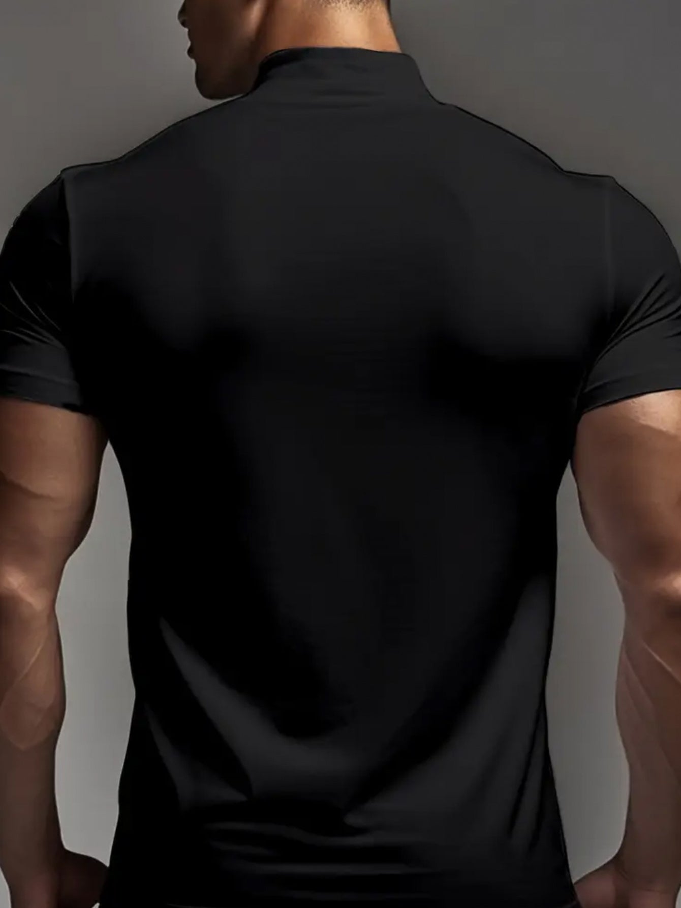 Men's Summer Classic Half-High Neck Casual T-Shirt - Solid Black, Regular Fit, Breathable  Moisture-Wicking Fabric for Gym, Outdoor  Casual Attire, Sleek Appearance, Smooth Texture Fabric