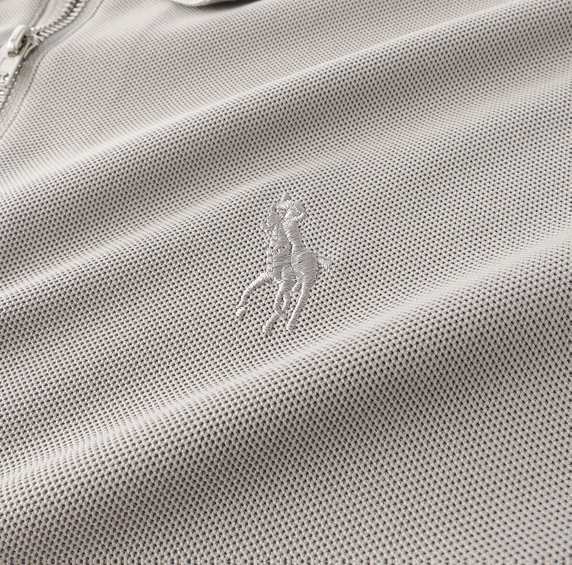 New Stylish Short-Sleeve Polo Shirt with a Zipper, a Breathable Business Fashion Tee, Featuring High-End Embroidery on The Sleeves And an Exquisite Design on The Back - ayq