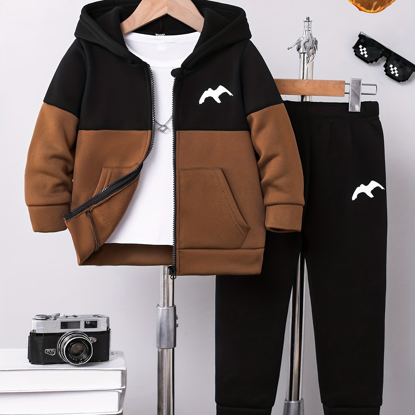 2pcs Boys' Autumn/Winter Fleece-Lined Hooded Zip-Up Jacket and Pants Set with Bird Print, Simple Color Block Design with Pockets, Fashionable Sporty Outfit for Outdoor Activities and Daily Wear, 100% Polyester Knit Stretch Fa