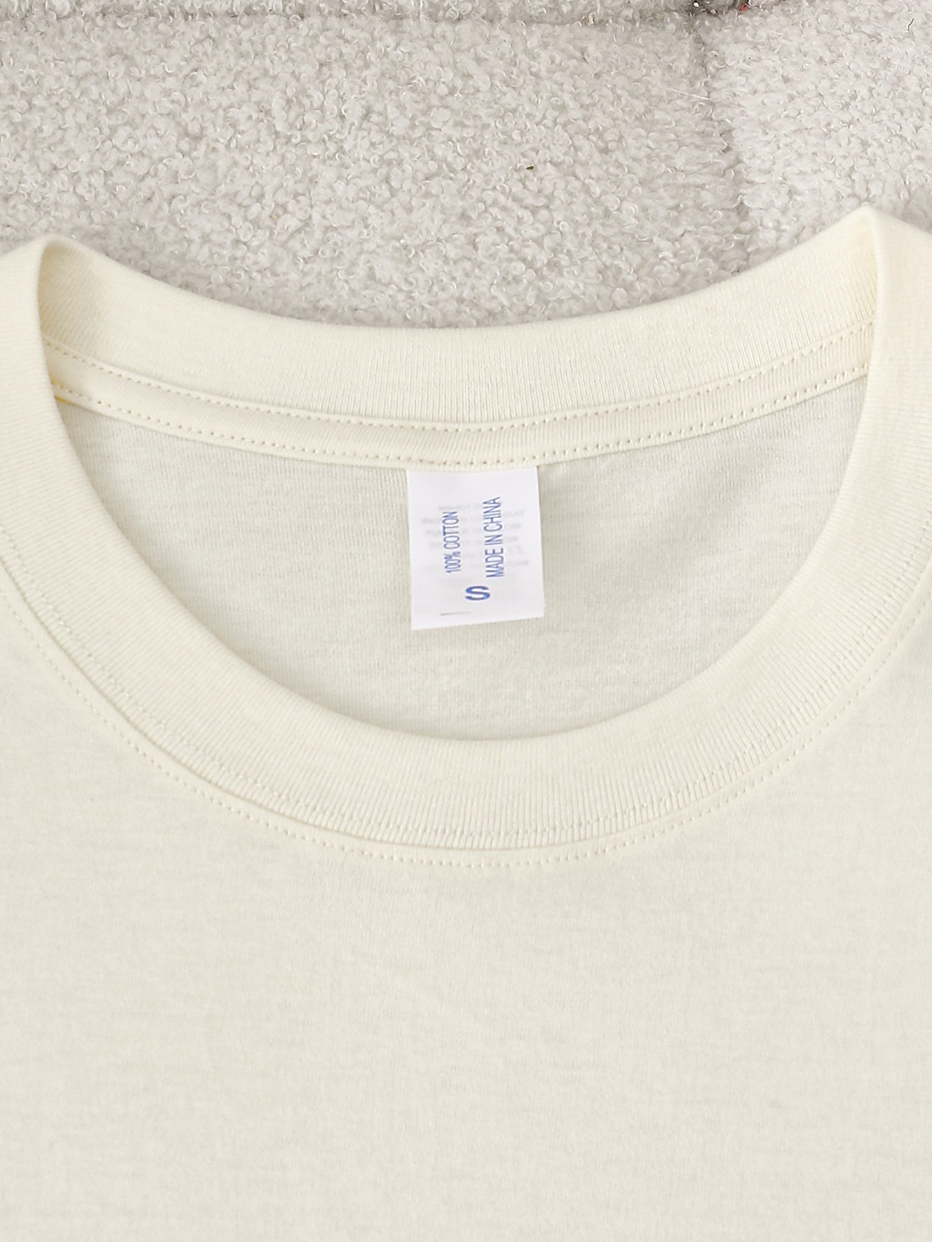 Women's Casual Cotton T-Shirt with Hummingbird Leaf Print
