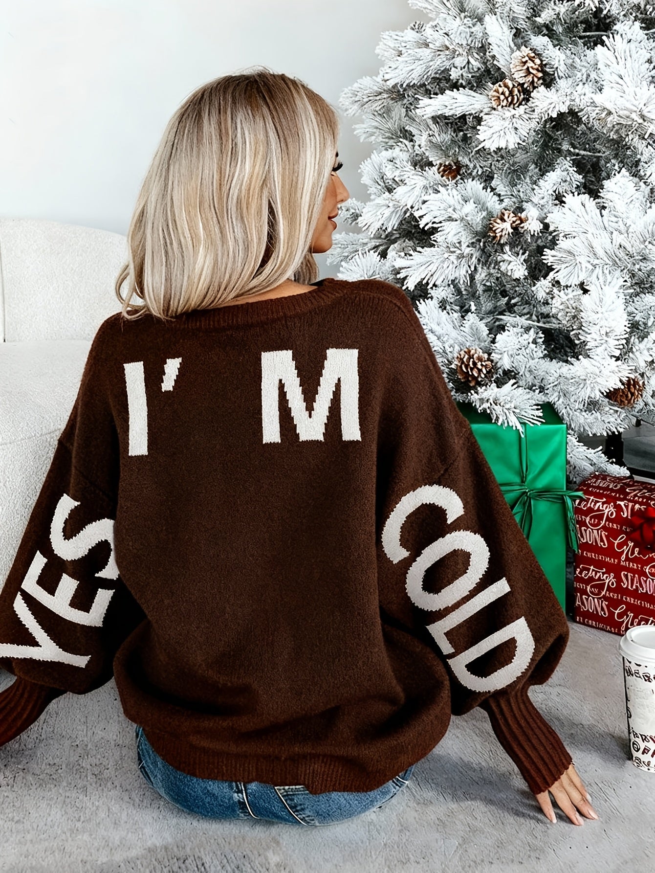 Autumn/Winter New Arrival Niche Cardigan for Women, Lazy Style Sweater Top with Wine Red and Coffee Color Letter Print, Round Neck Pullover with Designer Pattern, Casual Elegant Winter Top, Urban Commute Basic Versatile Style