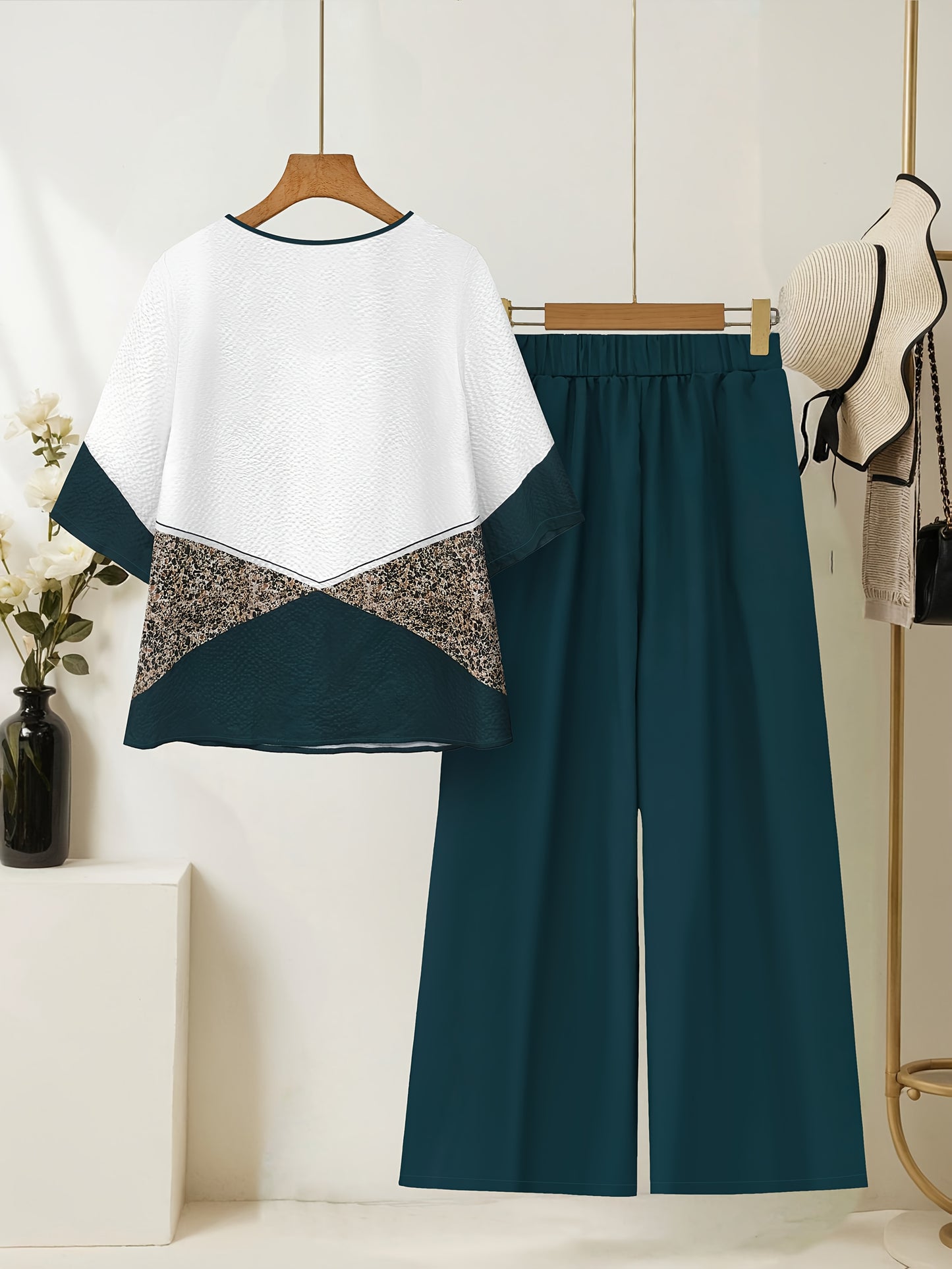 Women's fashionable printed patchwork round-neck top with solid-colored wide-leg trousers