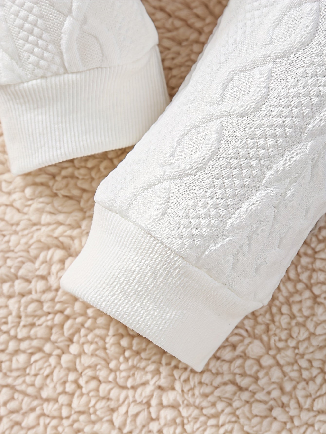 Cozy Boys' Christmas Hoodie & Pants Set with Antler Embroidery - Warm Fleece-Lined, Long Sleeve Outfit for Fall/Winter, Perfect for Outdoor